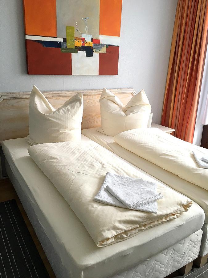 Hotel Zum Wolf Рьотген Екстериор снимка