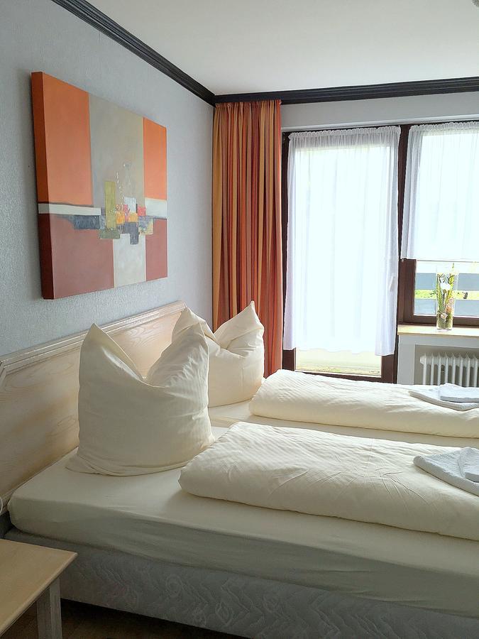 Hotel Zum Wolf Рьотген Екстериор снимка