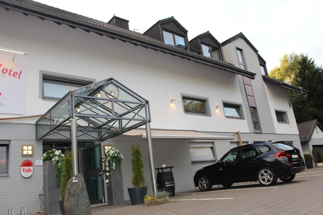 Hotel Zum Wolf Рьотген Екстериор снимка